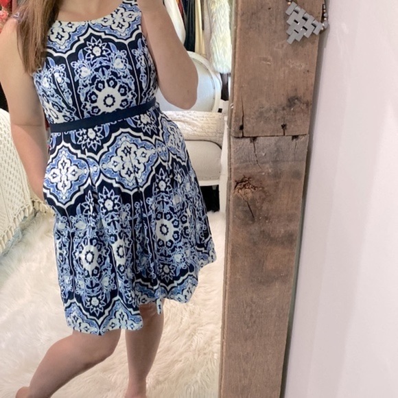 Talbots blue floral dress size 6 petite - Picture 3 of 10